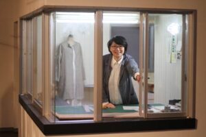 三条ものづくり学校の貸し出す予定のなかった小部屋に布モノ作家イカラシチエ子さんが正式入居、レンタルスペースが人気