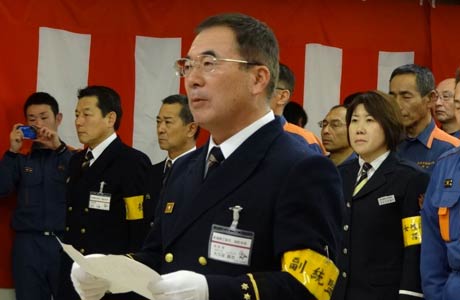 式典で大久保消防長