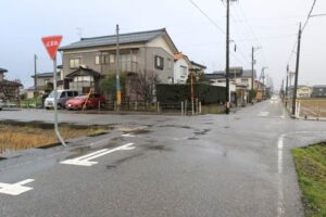 軽自動車同士がぶつかった事故現場