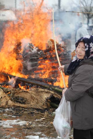 塞の神の炎は思いのほか熱い