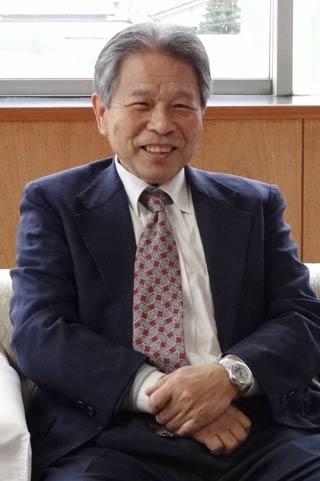 昨年に続いて三条市に5億円を寄付した共和工業の松井社長