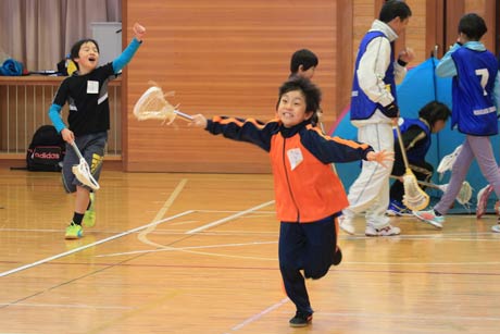 得点して喜ぶ子どもたち