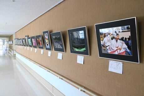 済生会三条病院で開かれている写真技法講座生作品展