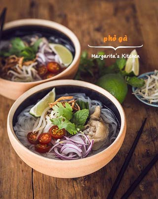 優子さんの料理を昭夫さんが撮影、デザイン