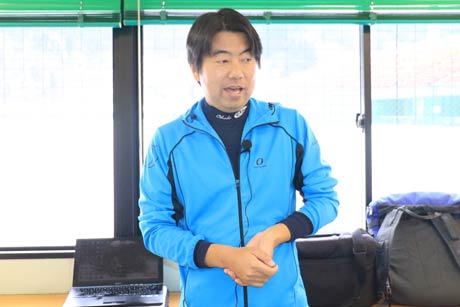 今夏の県内高校野球の展望について話す岡田さん