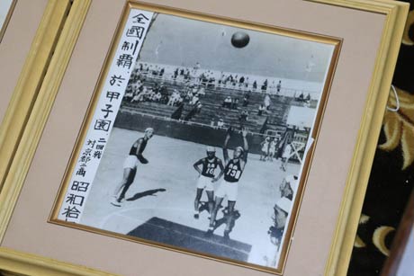 栄一さんが長岡商業で全国制覇したときの大会の写真