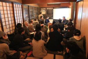 「Craftsmen's Inn KAJI」のオープン1周年記念イベントで第1回三条リノベーション会議