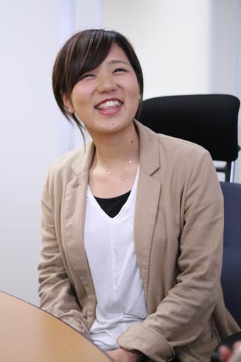 就職に胸を膨らませる菅野さん