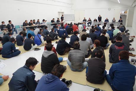 初めて三条東公民館を会場に三条野球連盟が平成28年度第一回理事会