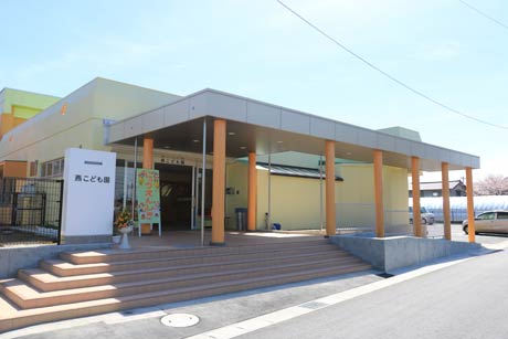 リニューアルした施設の正面