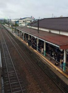信越本線の見附-帯織駅間での異音確認で長岡-新潟駅間の上下線の一部列車に遅れ