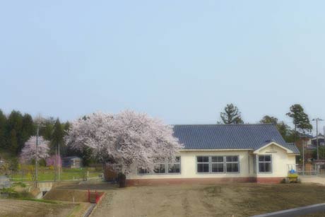  弥彦村えびあなの旧排水機場。いつか取り壊されるのでこの景色は見れなくなります