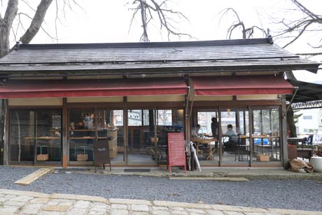 熊野大社境内入り口の「icho cafe」