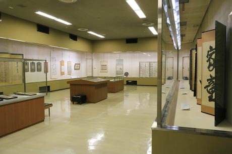  春の特別展「良寛墨宝展」を開いている燕市分水良寛史料館