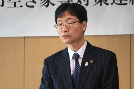 会長に就いた鈴木市長