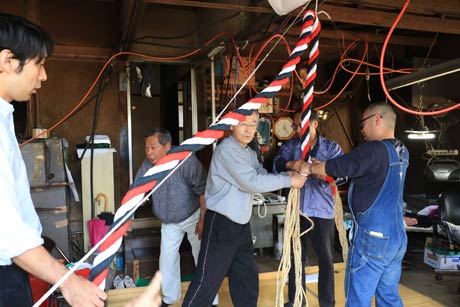 鈴緒を編む敬神会