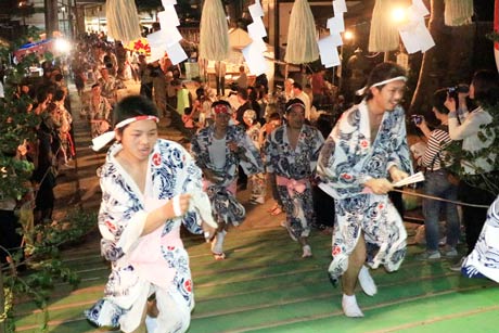 木場小路万灯組の舞い込み