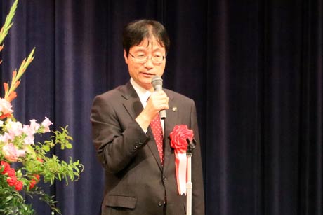 鈴木力燕市長