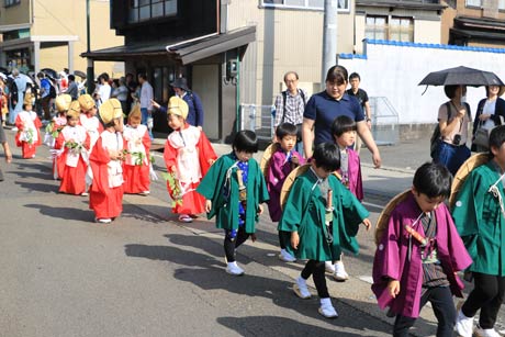 青海神社の春季例大祭「加茂祭」