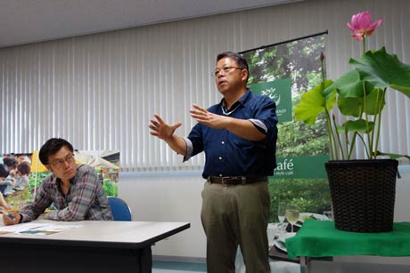 花ハスを栽培する燕市吉田地区の「フラワー花蓮」