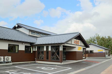 1日、竣工式が行われた吉田福祉会の「長善のさと」「シェアハウス長善」