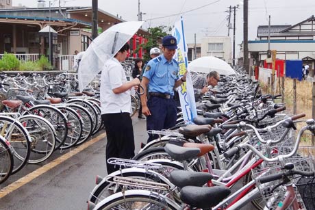 駐輪場の自転車の施錠の点検パトロール