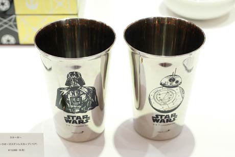 「インテリア ライフスタイル」にウォルト・ディズニー・ジャパンが出展した「磨き屋シンジケート」が作る「スター・ウォーズ　ステンレスタンブラーペアセット」