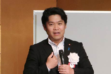 鷲尾英一郎氏