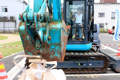 ショベルカーの試乗体験