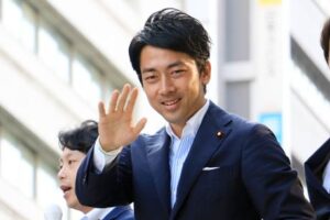 参院選公示で小泉進次郎氏が本県入りして農業政策と18歳、19歳にアピール