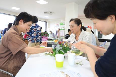 燕市市民交流センターの1階交流ホールで初めて行われたイベント