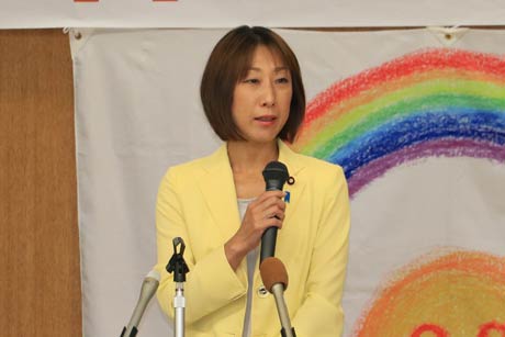 菊田真紀子氏