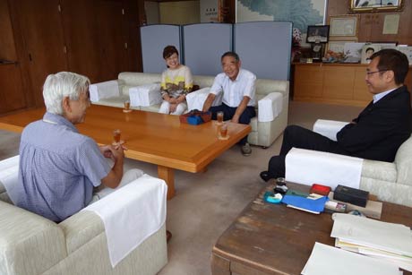 国定市長と歓談