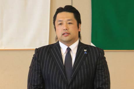 本多啓三氏の代理人の大井源一郎後援会長