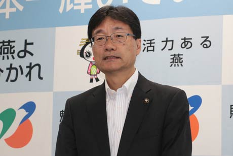 鈴木力燕市長が定例記者会見