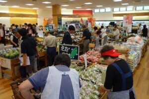 プレオープンしたJAにいがた南蒲農産物直売所「ただいまーと」
