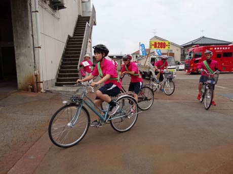 再び八十里越に向けて三条市消防本部を出発した只見高生