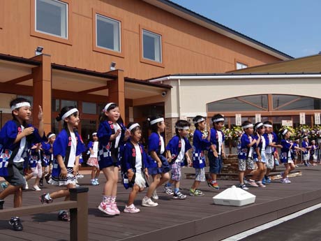 栄中央保育所幼児によるアトラクション