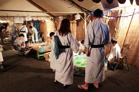 この夏も弥彦村・ヤホールで始まった縁日村