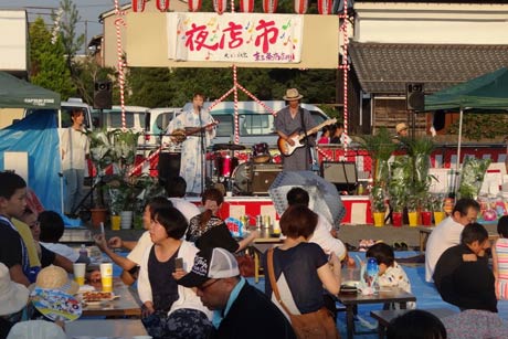 東三条商店街の夜店市