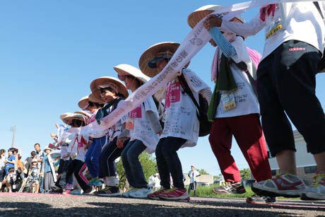 寺子屋つばさ100km徒歩の旅は過去最多の98人全員が5日間かけて100kmを完歩してゴール