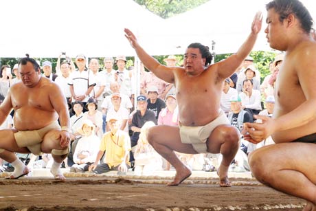しこを踏んでけいこを締めくくる
