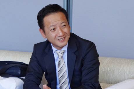 ゴルフコンペで寄せられた善意から20万円を三条市に寄付した株式会社ハーモニックの柄沢社長