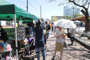 9月なのに最高気温35.6度の猛暑日だった三条マルシェ