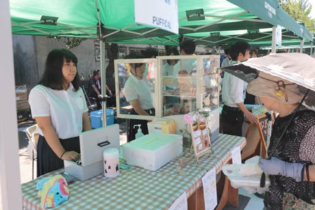 三条商業高校の出店