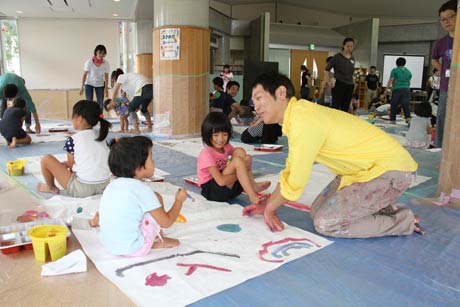 絵本作家はたこうしろうさんによるワークショップ「絵はおもしろい！」
