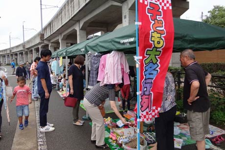 子どもフリーマーケットも