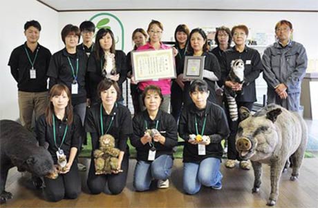 「つばめ輝く女性応援賞」の栄工業