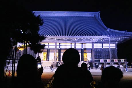 三条別院のライトアップ