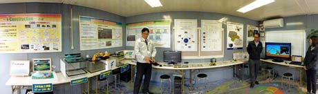  1階のICT技術などの展示